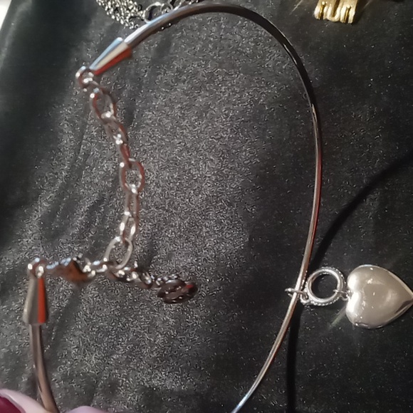 Solid collar necklace with heart pendant heart and locket clasp charm - Picture 4 of 5